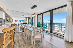 Appartement, Meerdere bedden (Edgewater Tower 2-611) | Dineren