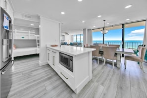 Condo, Multiple Beds (Edgewater Tower 2-407) | Interior