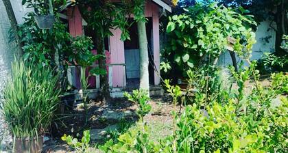 Casa Jardim Secreto. Comodidade e DiversĂŁo PrĂłxima da Praia