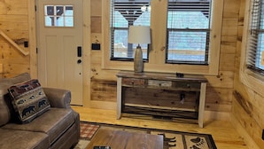Living area - No Place Like Home (Pigeon forge)