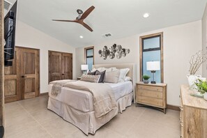 6 soveværelser, pengeskab på værelset, gratis Wi-Fi, sengetøj