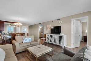 Apartment, Mehrere Betten (The Islander 302) | Wohnbereich