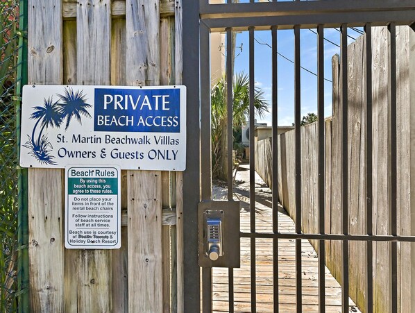 콘도, 침대(여러 개) (St. Martin Beachwalk Villas 131) | 외부 세부 사진