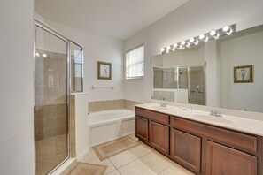 Towels - Spacious Vacation Rental w/ Yard in Kissimmee! (Kissimmee)
