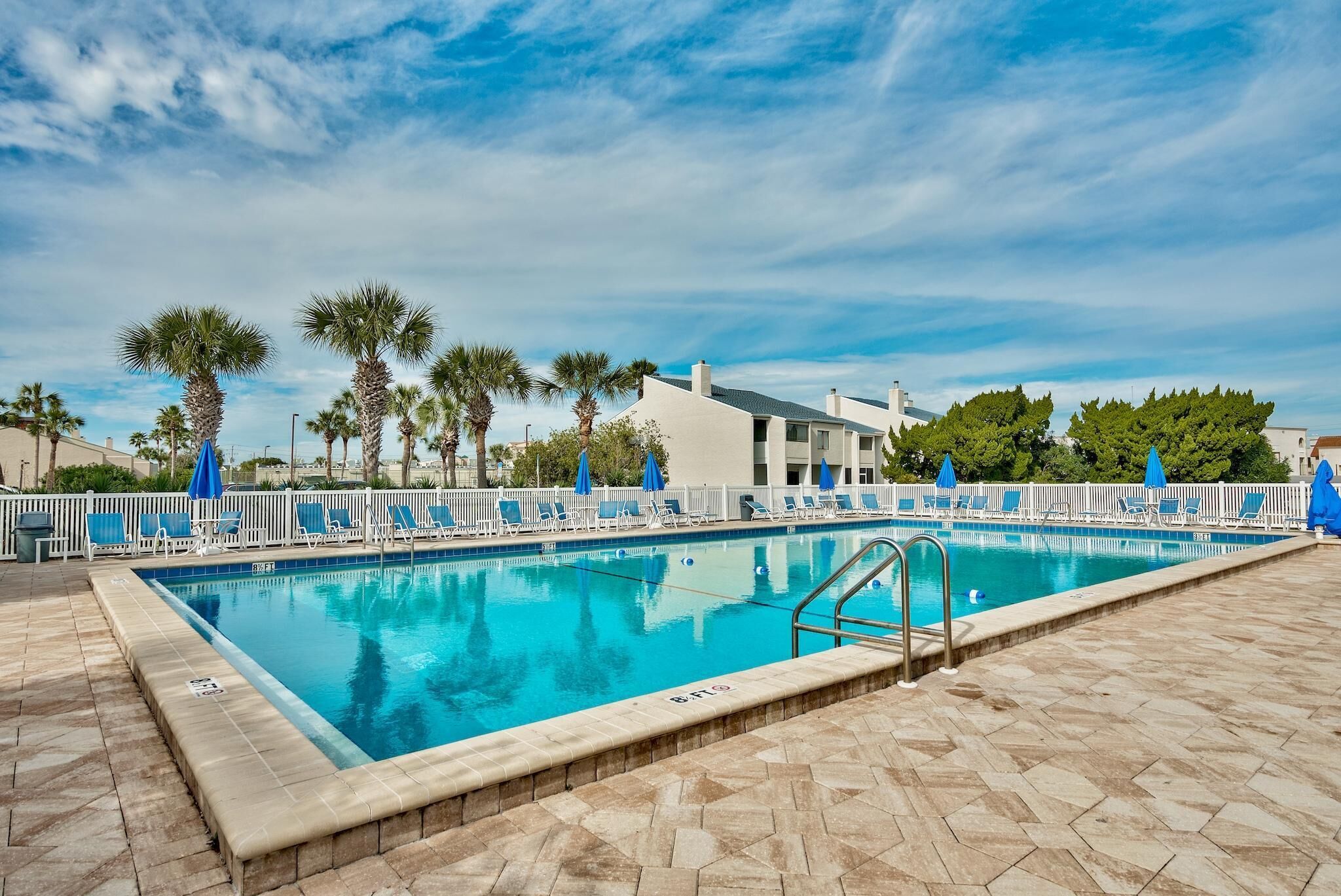 บ้านพัก, หลายเตียง (Shoreline Towers Townhouse 4-3) | สระว่ายน้ำ | สระว่ายน้ำกลางแจ้ง, สระน้ำอุ่น