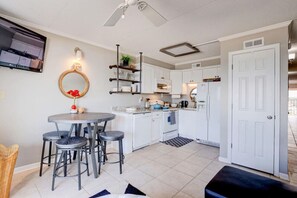 Fridge, microwave, oven, stovetop - Facing the Beach/Boardwalk Top Floor Views! (Carolina Beach)