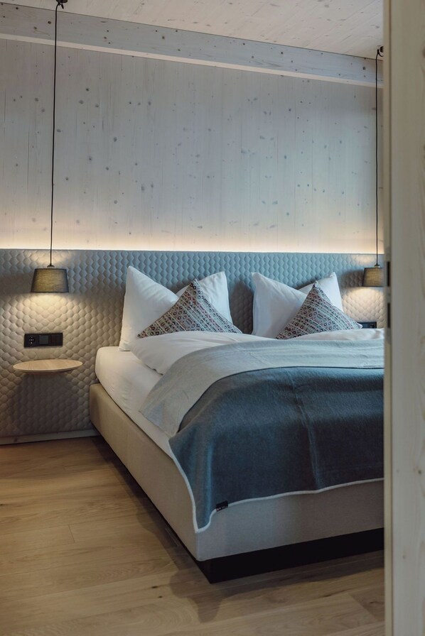 1 多间卧室、防过敏的被褥、客房内保险箱、遮光窗帘