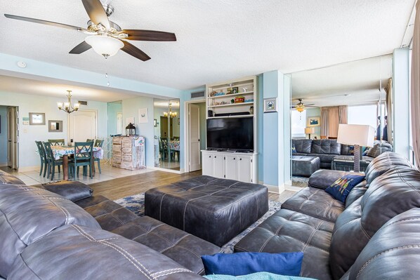 Condo, Multiple Beds (Shoreline Towers 3061) | Living area | TV