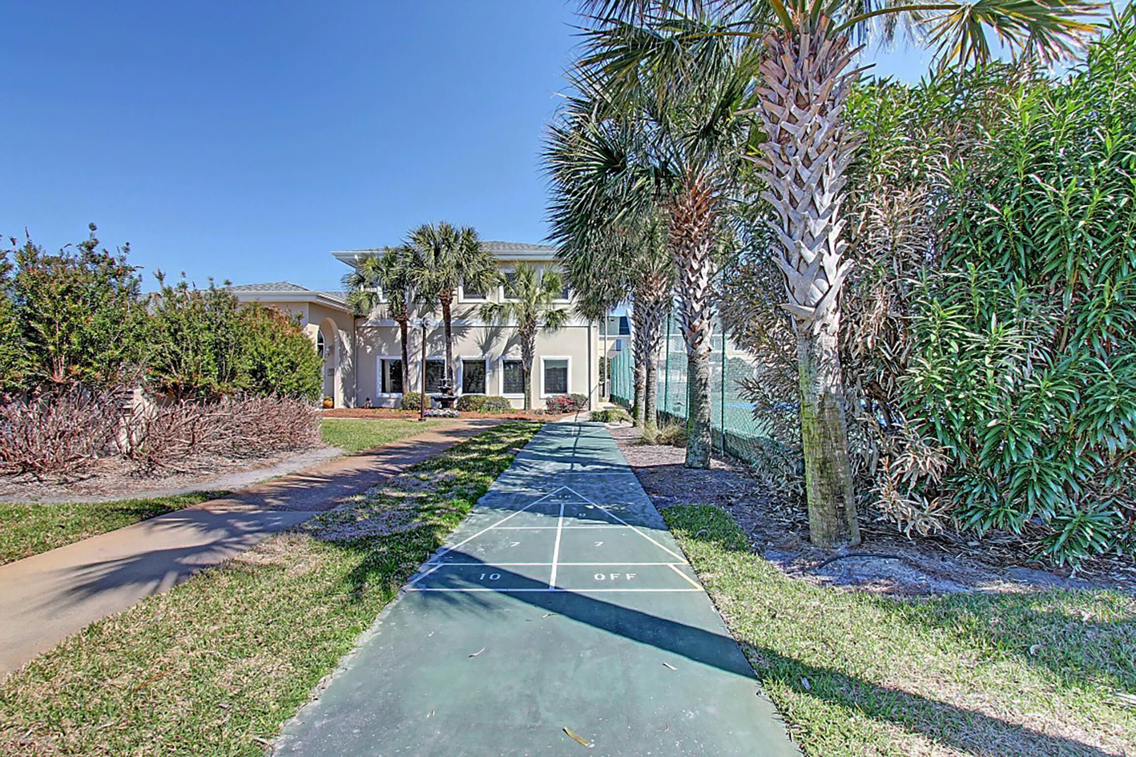 Apartment, Mehrere Betten (Shoreline Towers 3061) | Sportplatz