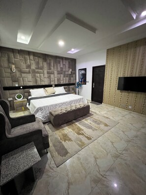 Deluxe Studio - GRACEPOINT APARTMENT (Abuja)