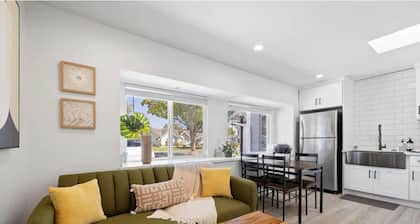 Cozy 1bd 1ba Sleeps 3 Close to Disney