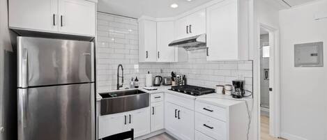 Casa geminada standard | Cozinha privada | Geladeira grande, micro-ondas, fogão, cooktop