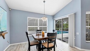 Dining - Happy Ours 2 - beautiful walk to beach home (Englewood)