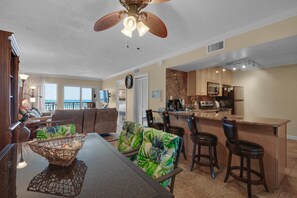 Condo, 1 King Bed with Sofa bed (Island Echos #2E) | Interior - Island Echos #2E (Fort Walton Beach)