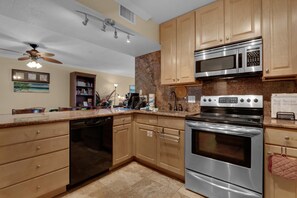 Condo, 1 King Bed with Sofa bed (Island Echos #2E) | Private kitchen | Oven, toaster - Island Echos #2E (Fort Walton Beach)