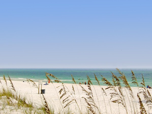 Condo, 1 Queen Bed with Sofa bed (Hermitage By The Bay 305) | Beach