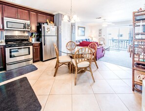 Condo, 1 Queen Bed with Sofa bed (Hermitage By The Bay 305) | Interior