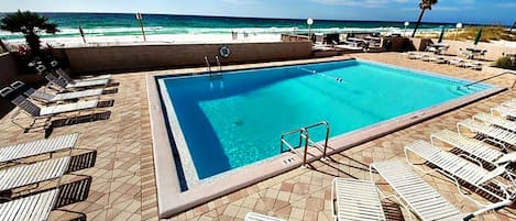 Appartamento, letti multipli (Emerald Isle 210) | Piscina | Piscina all'aperto