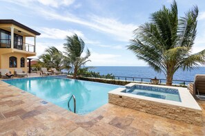 Outdoor pool - Breathaking Luxury Cliffside Villa  (Tower Isle)