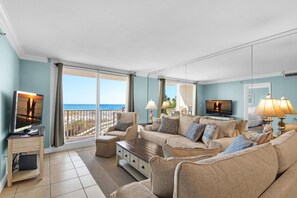 Living area - Destin on the Gulf 206 (Destin)