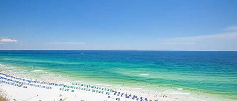 Lejlighed - 1 kingsize-seng med sovesofa (SunDestin 1808) | Strand | På stranden