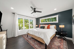3 chambres, bureau, accès au Wi-Fi (inclus), literie fournie