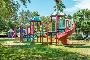 Condo, 1 King Bed with Sofa bed (Palms Resort #2811 Jr. 2BR) | Children's area