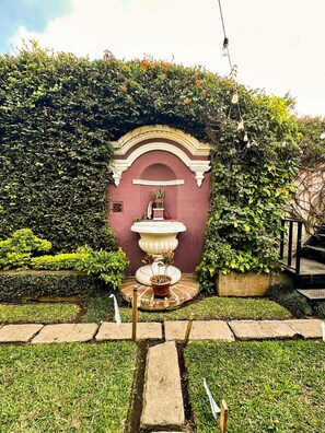 Exterior - Tzunun Hostel (Antigua Guatemala)
