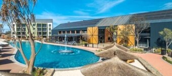 Luxurious space in Green Creek Estate, next to The Blyde. Home away from home 🏠