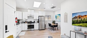 Cozy Prvate ADU close to Disney Beach EV