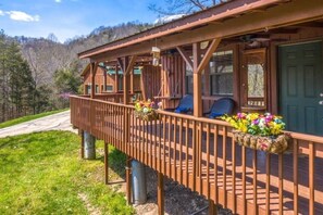 Property grounds - Rio House Retreat (Tazewell)
