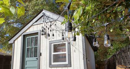 The Tiny House Experience, at that Treasure House .. 2 bed loft & 1 bath