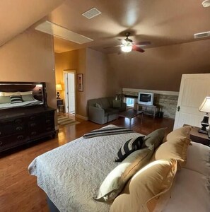 1 chambre, fer et planche à repasser, Wi-Fi gratuit, draps fournis