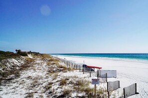 Leilighet, 1 kingsize-seng (Summit at Tops'l 212) | Strand | På stranden