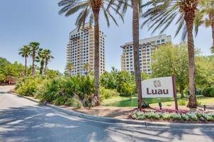 Apartment, Multiple Beds (Luau II 6425- Suite Destin-ation) | Property grounds