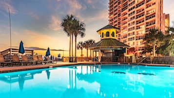 Apartemen, Beberapa Tempat Tidur (Luau II 6425- Suite Destin-ation) | Kolam renang | Kolam renang outdoor