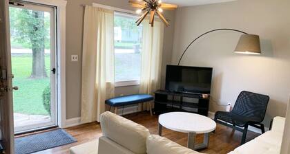 Hangout House play, work, and visit