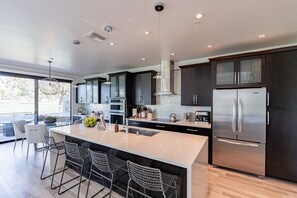 Fridge, microwave, oven, stovetop - Gorgeous Luxury Home on 2nd Hole Gainey Ranch Golf Course! Pools, PickleBall,Gym (Scottsdale)