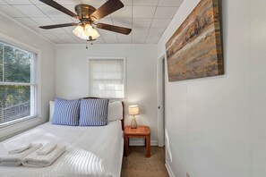 3 bedrooms, desk, iron/ironing board, travel cot