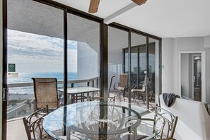 Appart'hĂŽtel, plusieurs lits (Surfside Resort #503) | Restauration