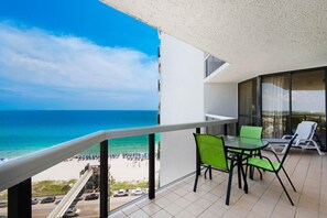 公寓客房, 多張床 (Surfside Resort #1103) | 室外用餐