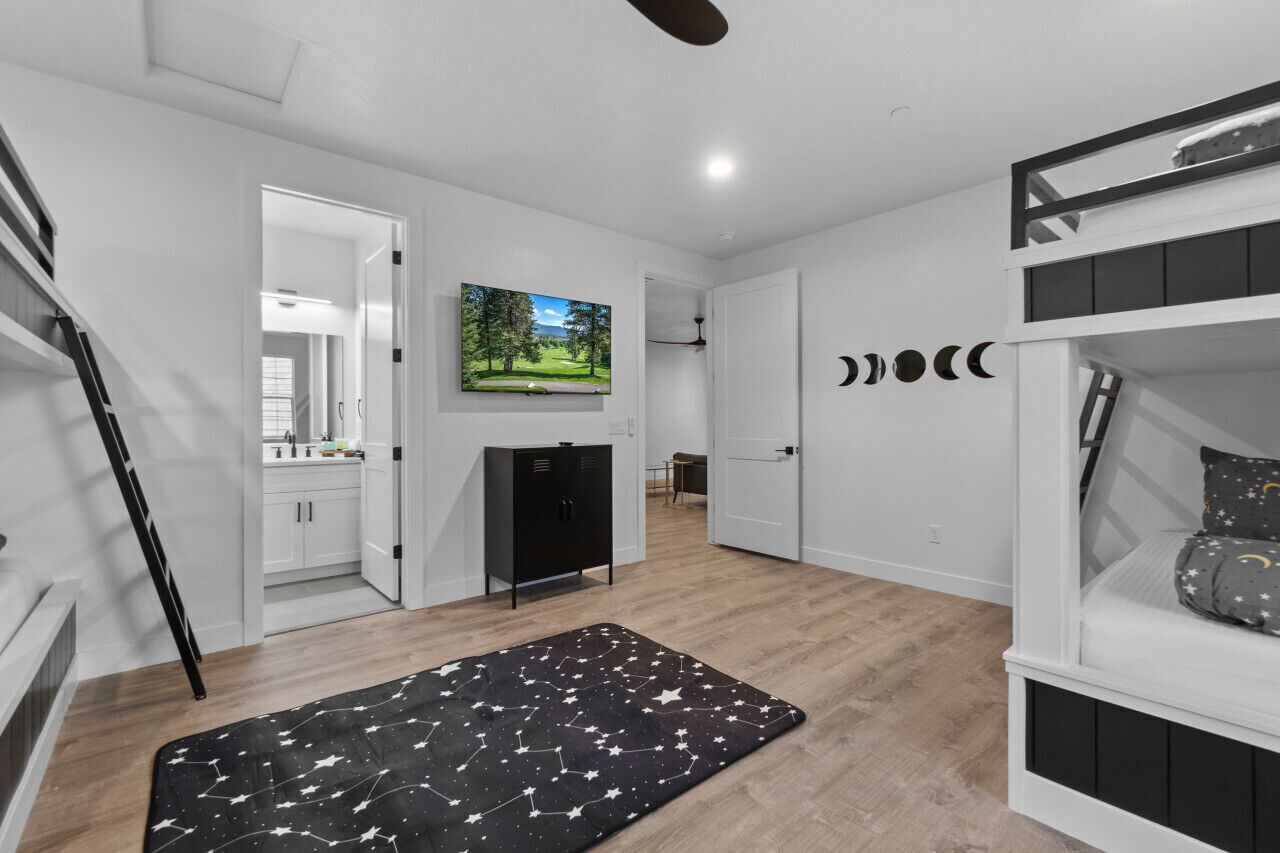 5 chambres, fer et planche à repasser, lit parapluie, Wi-Fi gratuit