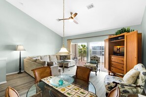 Stadtwohnung, Mehrere Betten (Spyglass #103) | Wohnbereich