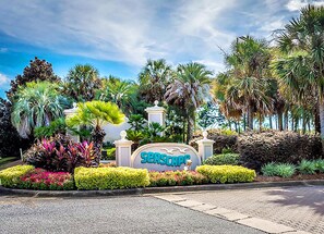 Property grounds - Seascape Lakefront Villas 121- Uncorked (Miramar Beach)