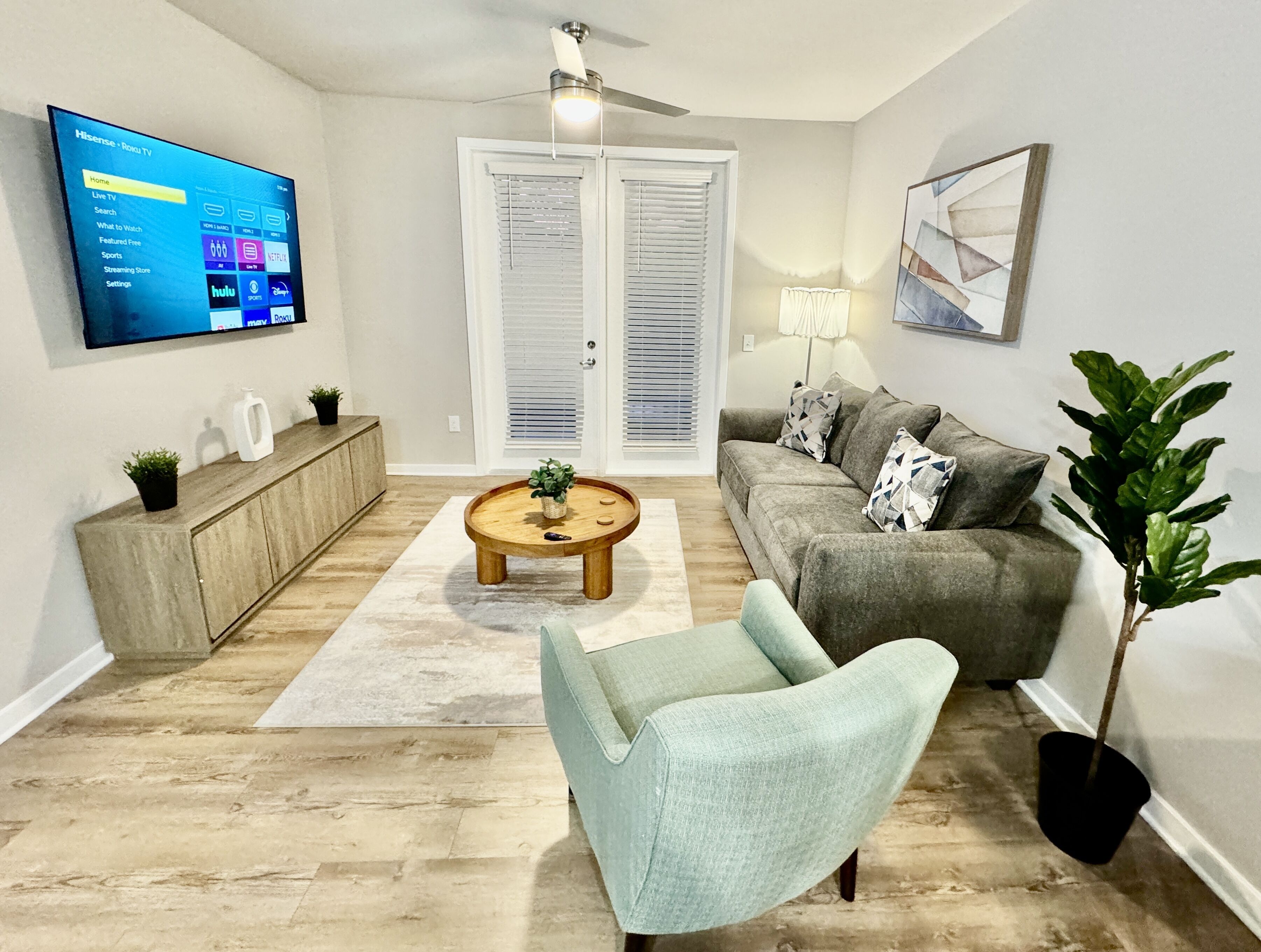 Cedar's Apartment. 1 bed, 2 bath