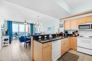 Apartment, Mehrere Betten (Majestic Sun 605B) | Eigene Küche