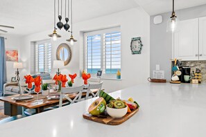 Dining - Majestic Sun 1014b- Shades of Blue (Miramar Beach)