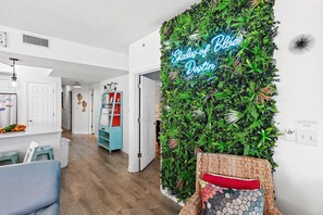 Interior - Majestic Sun 1014b- Shades of Blue (Miramar Beach)