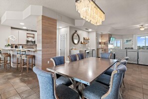 Dining - Empress 1101- Sea Forever (Miramar Beach)
