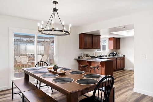 Rancho Vino-Entire house with 2 Master bedrooms and 2 additional bedrooms